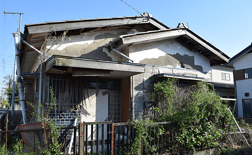 「遺品の片付けと空き家の整理を一括対応」イメージ画像